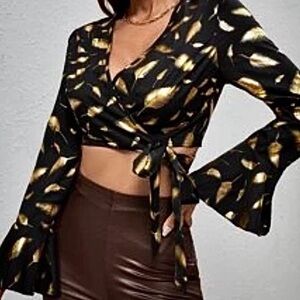*SOLD*Metallic Feather Wrap-Top 🪶